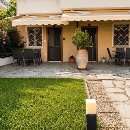 Azek Garden Daire Peraía